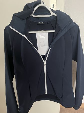 4F Damen Softshell Jacke, Grösse M, neuwertig, Top Zustand