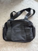 Moderne schwarze Organizer-Tasche / Freizeit- & Reisetasche 
