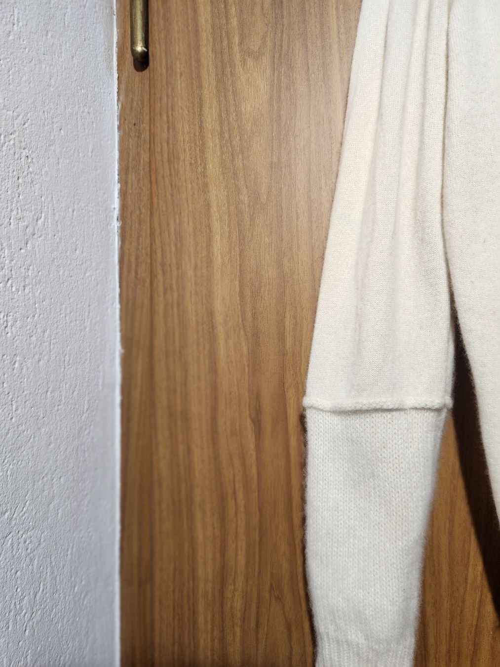 Maglioni & Felpe: Pull Cachemire Damour blanc col V taille XL – Usato da Niedergösgen venduto da Eva2410 4