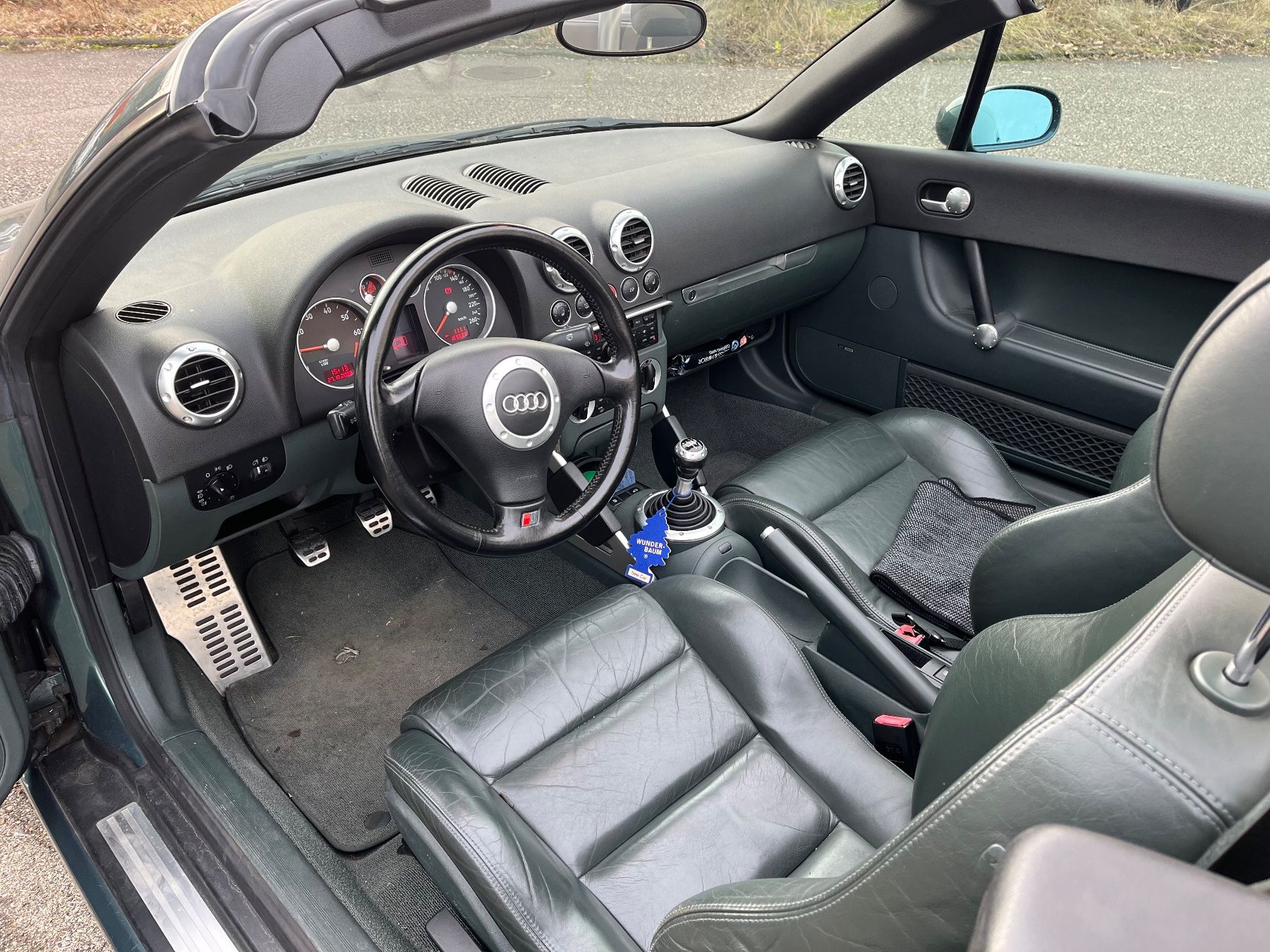 Audi Autos: Audi TT 8N 1.8 – Gebraucht aus Rickenbach BL von  6
