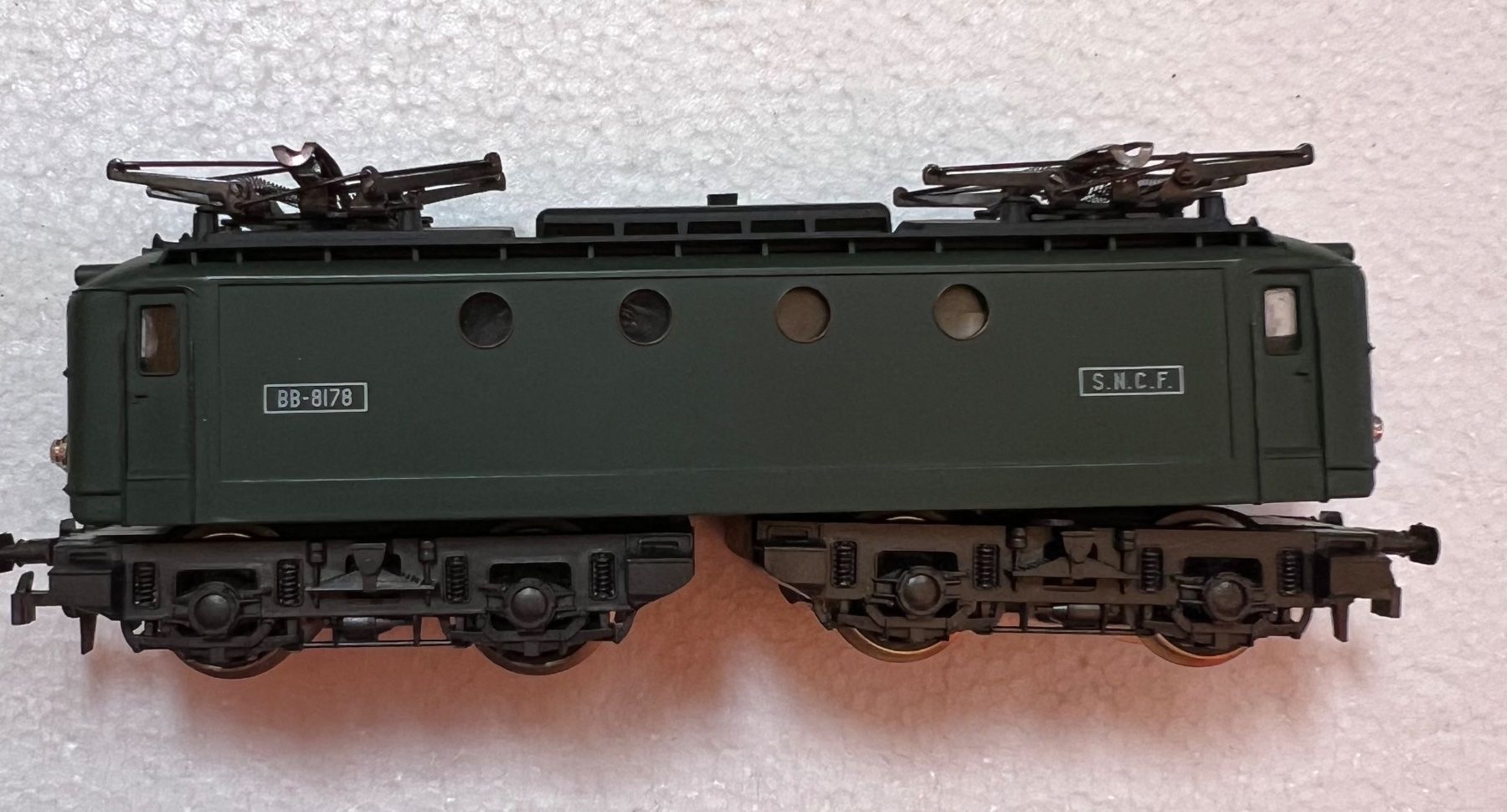 Rivarossi Modelleisenbahnen: Rivarossi H0 BB8100 SNCF – Gebraucht aus Rebstein von keeljohnpirat