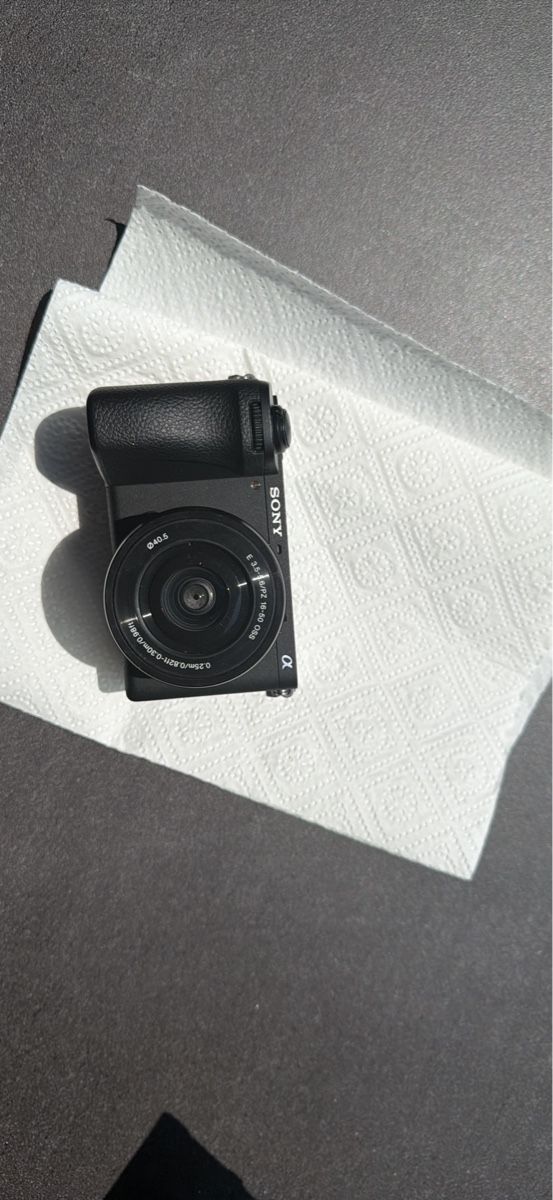 Sony Kamera: Sony a6700 / Sony 16-50 3.5-5.6 OSS – Neu (gemäss Beschreibung) aus Val-d'Illiez von ann_d9bk 3