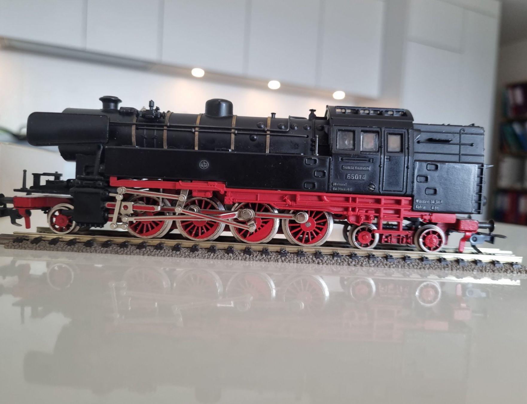 Fleischmann Modellini di ferrovie: Fleischmann DB BR65 Dampflok H0 in OVP – Usato da Zürich venduto da nibadi 9