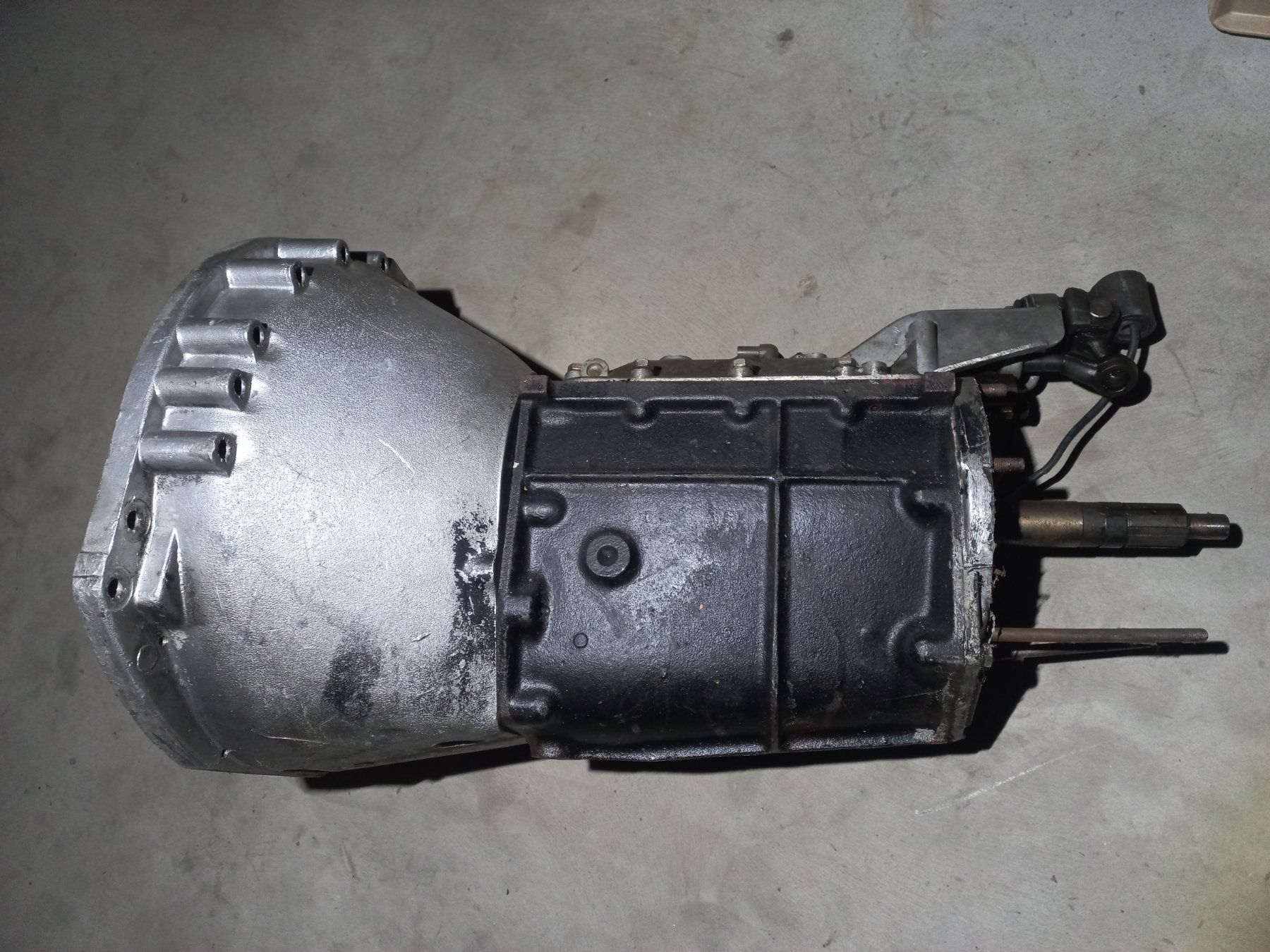 Jaguar Toutes les pièces auto: Oldtimer Synchromesh - Getriebe Jaguar XKE / E - Type / XJ – D'occasion à DULLIKEN par Lerchclassicdulliken 1