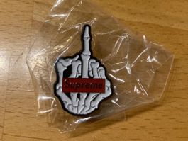 Pin Anstecker Punk Metal Rock Band