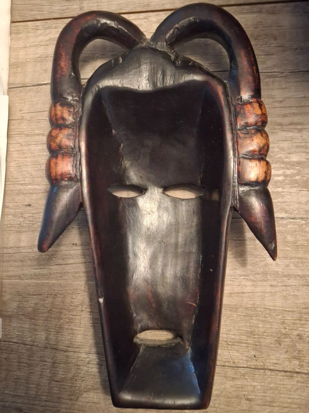 Internationale Kunst: alte afrikanische Maske aus Holz. hangeschnitzt, 22 cm – Gebraucht aus Münchenbuchsee von babilibern 2