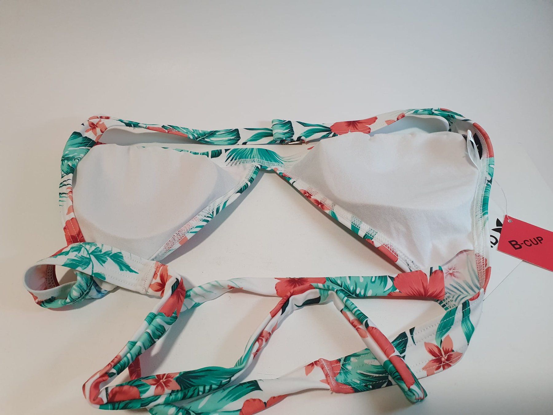 Badekleider & Bikinis: Damenbikini-Oberteil Extend Größe 40 – Neu und originalverpackt aus Genève von Pandinet 2