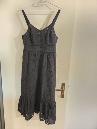 Wunderschönes Sommerkleid von Lascana in Schwarz, 42
