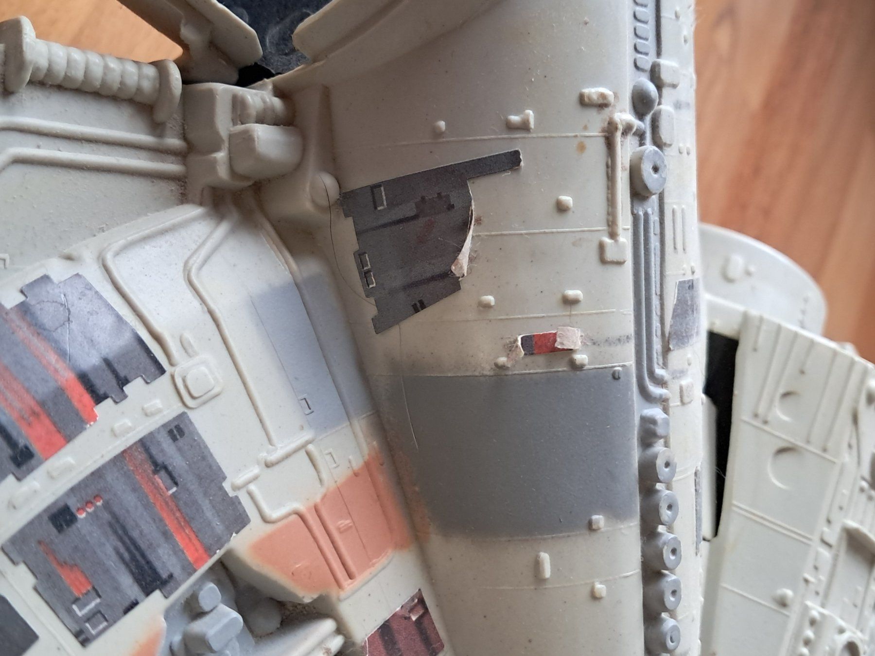 Star Wars Jouets: Millenium Falcon Star Wars vintage 1995 – D'occasion à Treyvaux par sci_y6wk 4