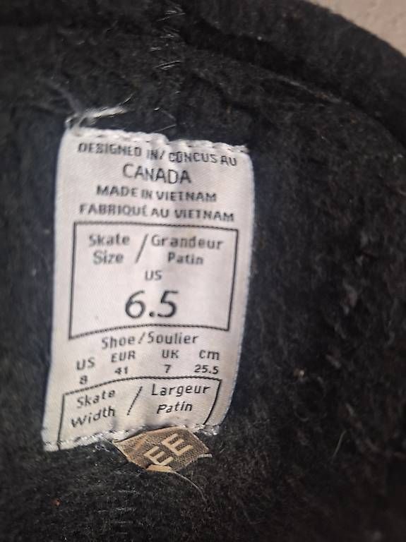 Pattini da ghiaccio: Schlittschuhe CCM  – Usato da Zuoz venduto da Nocino01 2