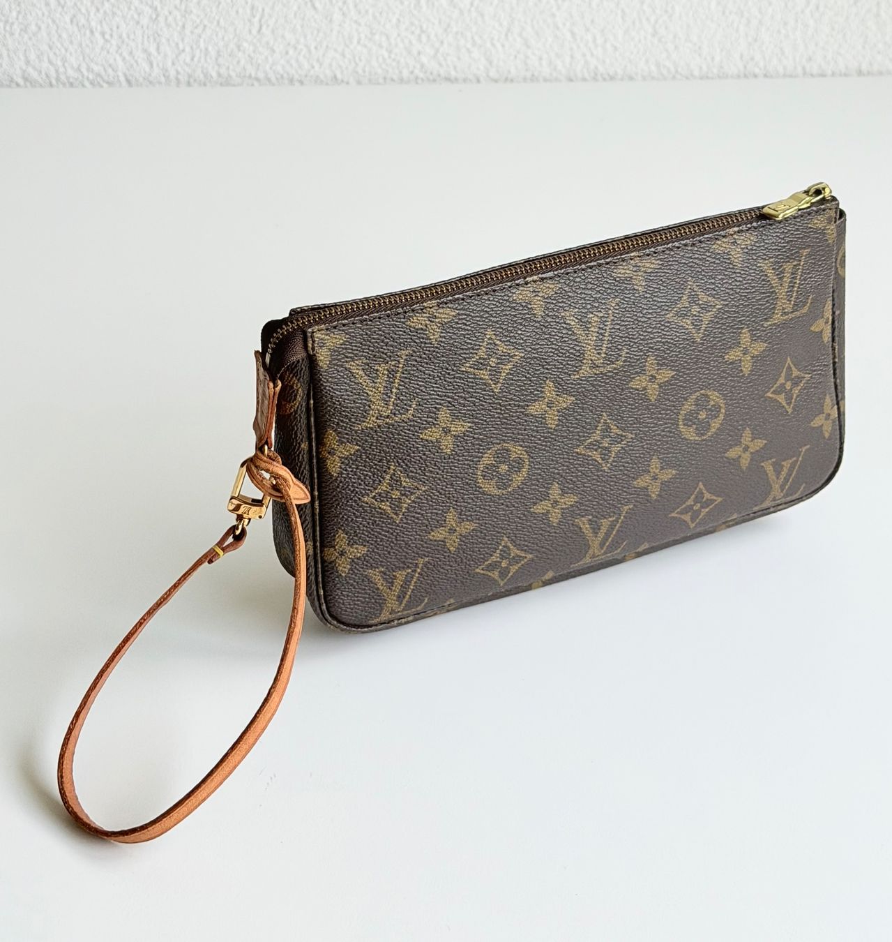 Louis Vuitton Borse da donna: Louis Vuitton Pochette Accessoires – Usato da Reinach AG venduto da gab_8s7m 1