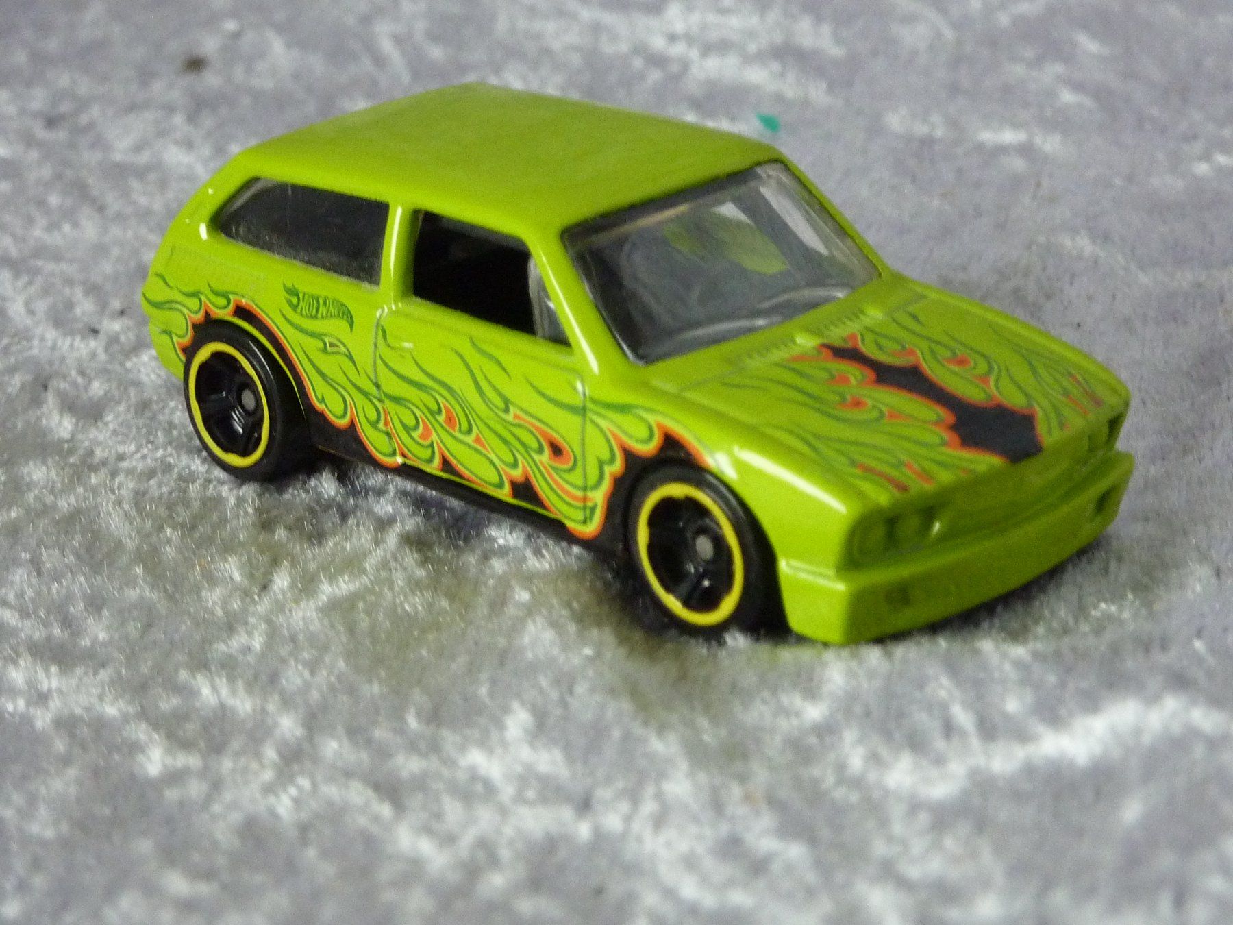 Hot Wheels Modellini d'auto: VW Brasilia 1:64 – Usato da Dürrenäsch venduto da Cobra1ch 2