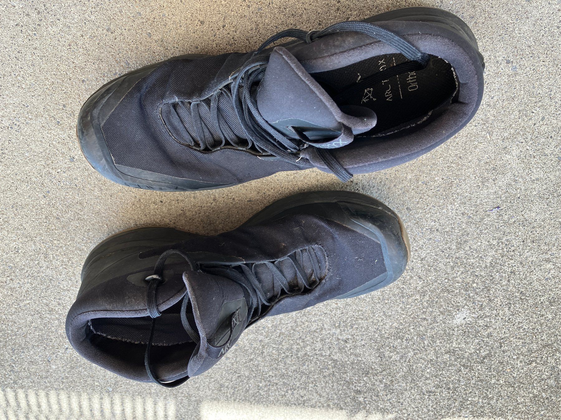 Arcteryx Chaussures hommes: Trekkingschuh von Arc'teryx Aerios FL schwarz – D'occasion à Zuerich par Debri 2