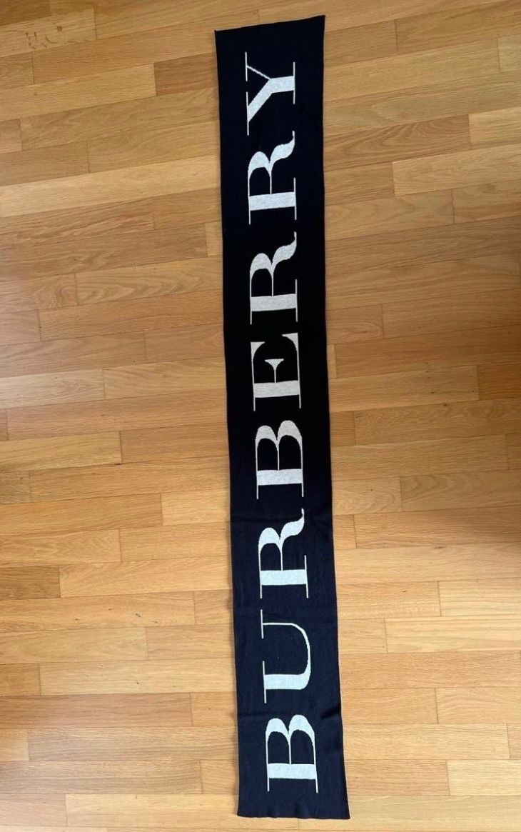 Burberry Foulard & Sciarpe: Burberry Sacquard - Logo Schal – Nuovo (secondo la descrizione) da St.Gallen venduto da 303_7fcf 5