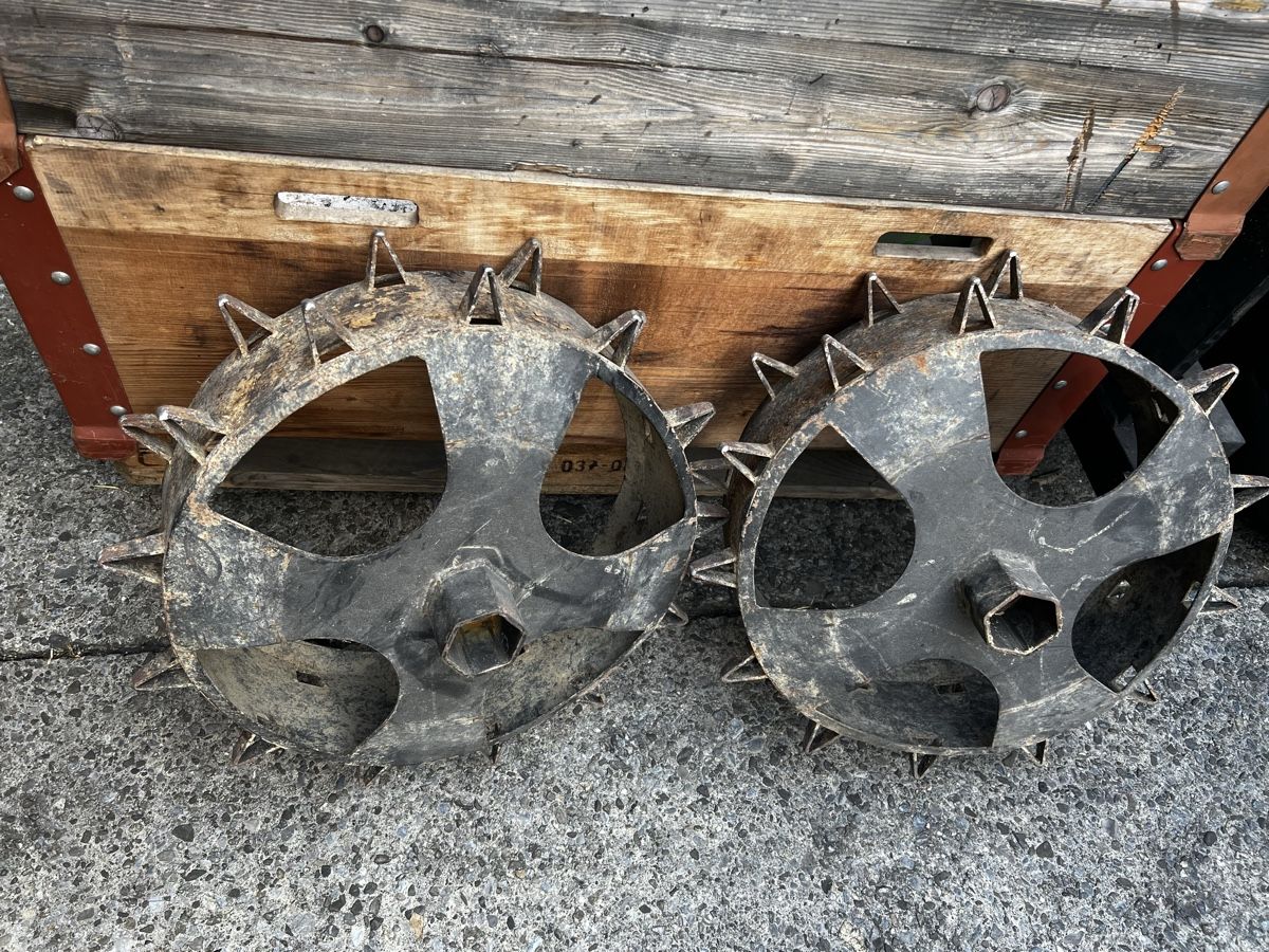 Pneumatici & Ruote complete: Gitter-/Nockenräder zu Motormäher – Usato da Buochs venduto da BarmettlerLM