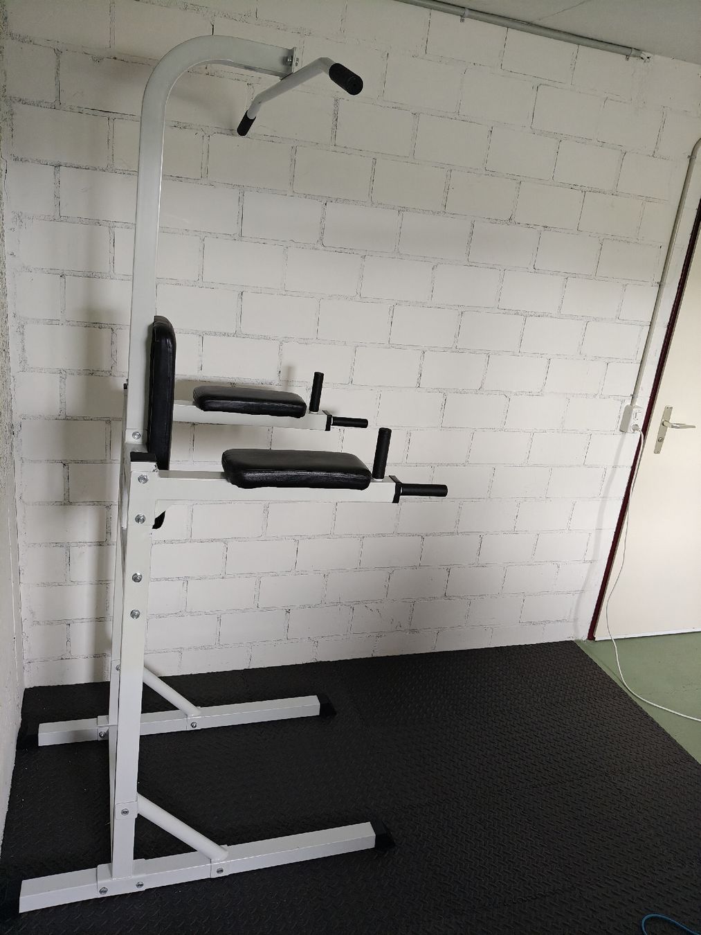 Hometrainer: Klimmzugstation // Power Tower – Usato da Bad Zurzach venduto da olioliverr 1