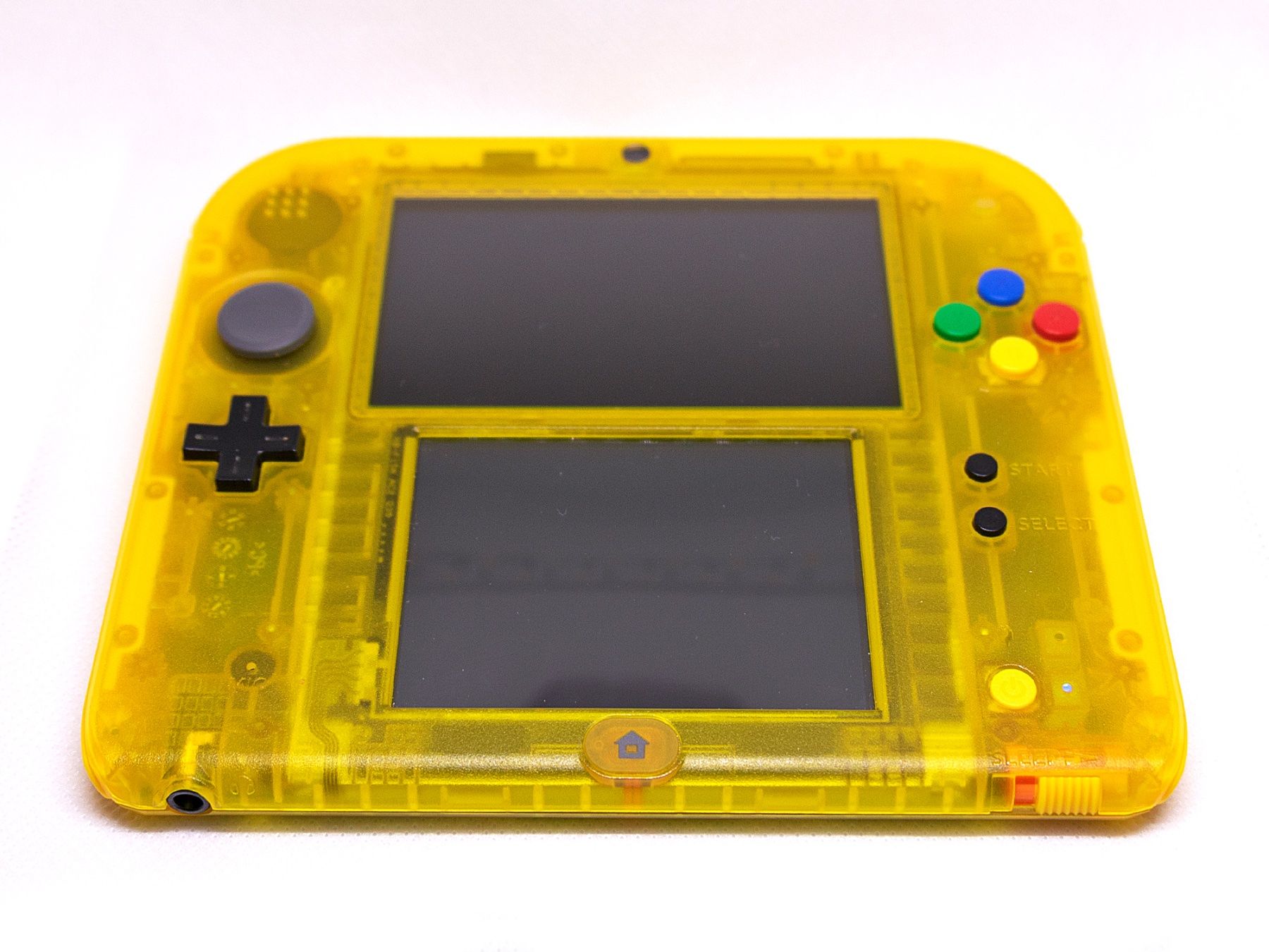 Nintendo Konsolen: Nintendo 2DS Special Pikachu Edition + SD card – Gebraucht aus Vevey von porg.tcg 1
