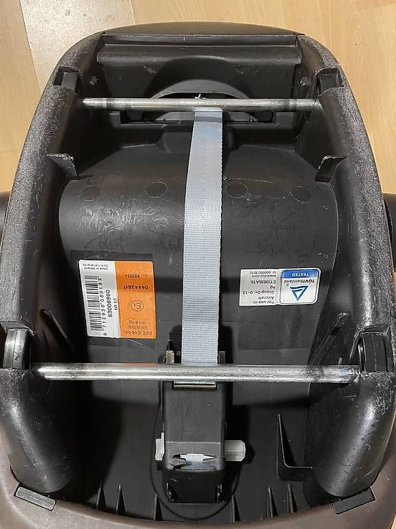 Seggiolini per auto: Maxicosi  – Usato da Widnau venduto da Ridem 2