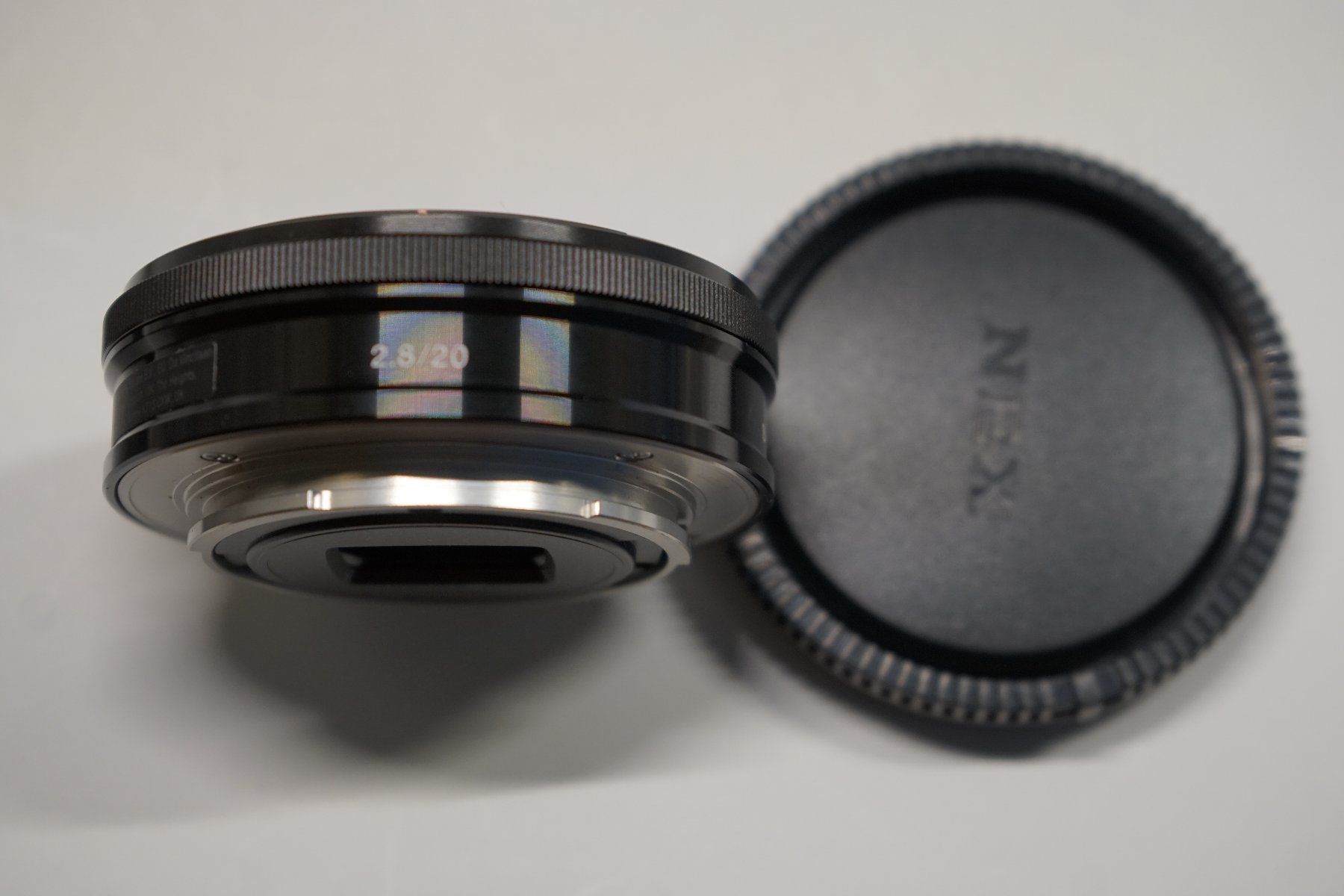 Sony Objektive: Sony E 20mm f2.8 E-Mount – Gebraucht aus Chur von Goldsun 3