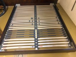Bett mit Lattenrost 160x200