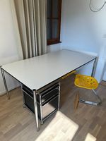 Bureau USM Haller en stratifié gris perle // Ref. AY0425