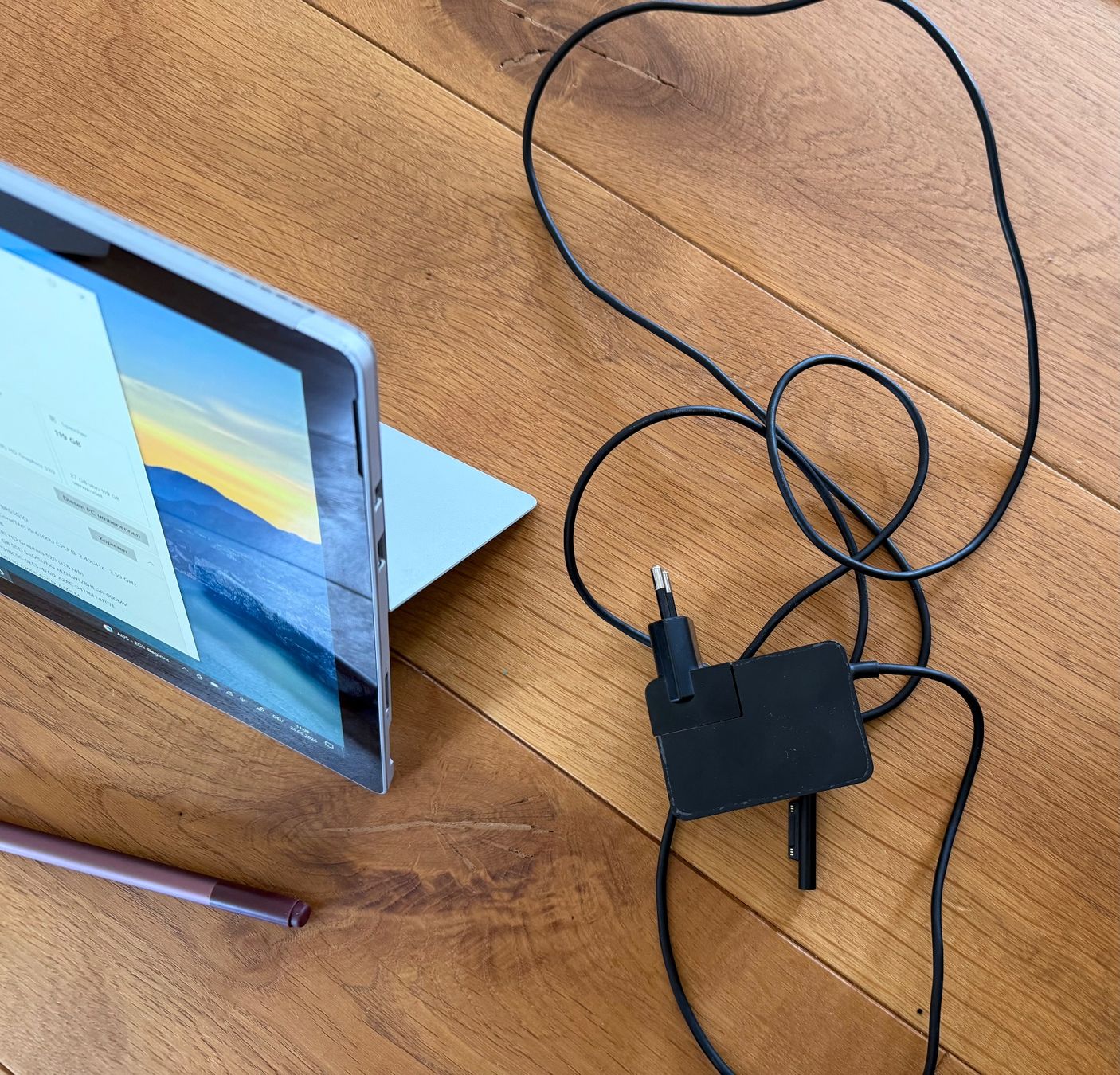 Microsoft Tablettes PC: Microsoft Surface Pro 4 Tablet mit Stift – Défectueux à Zürich par beatzueri 5