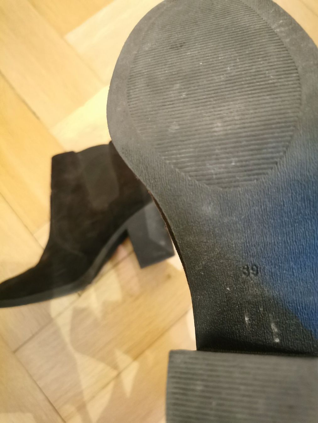 Damenschuhe: Chelsea Boots – Gebraucht aus Bern von Linii 2