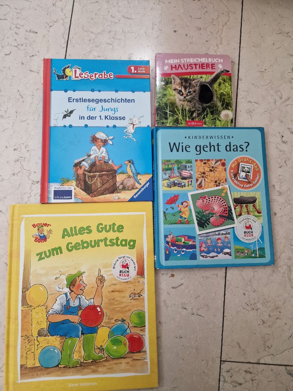 Libri: 22 Kinderbücher,  Kindergarten- 2 Klasse  – Usato da Ettiswil venduto da Isabelle043 1