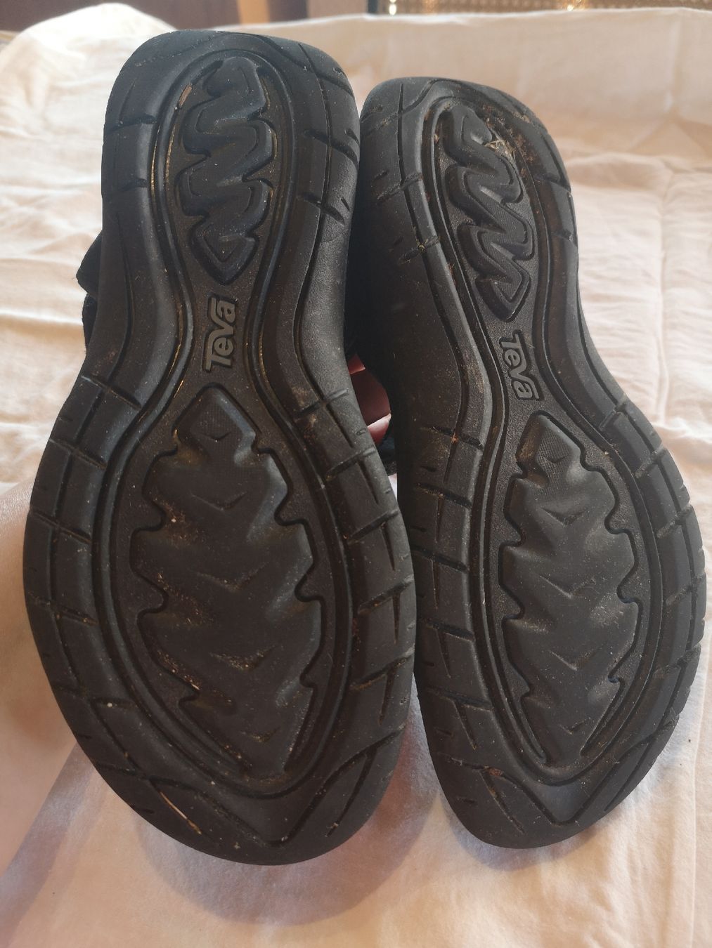 Teva Schuhe für Mädchen: Teva Sandalen 36 – Gebraucht aus Aumont von Mandragora02 1