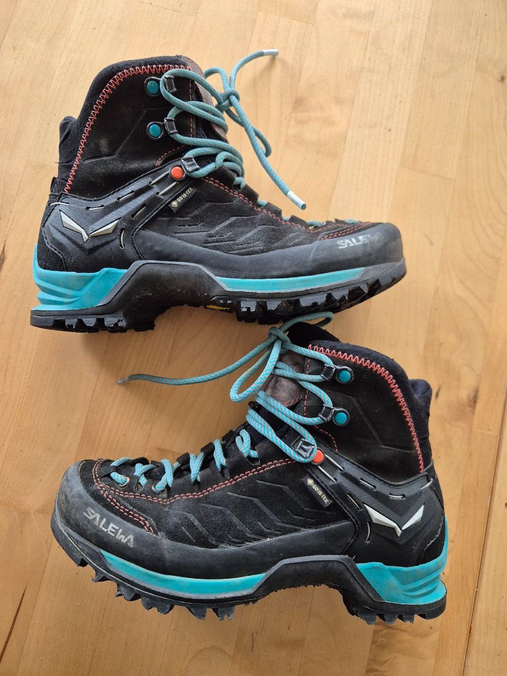 Salewa Scarpe da donna: Salewa MTN Trainer Mid GTX, Wanderschuhe Gr.36 – Usato da Maur venduto da FlorenceHitz