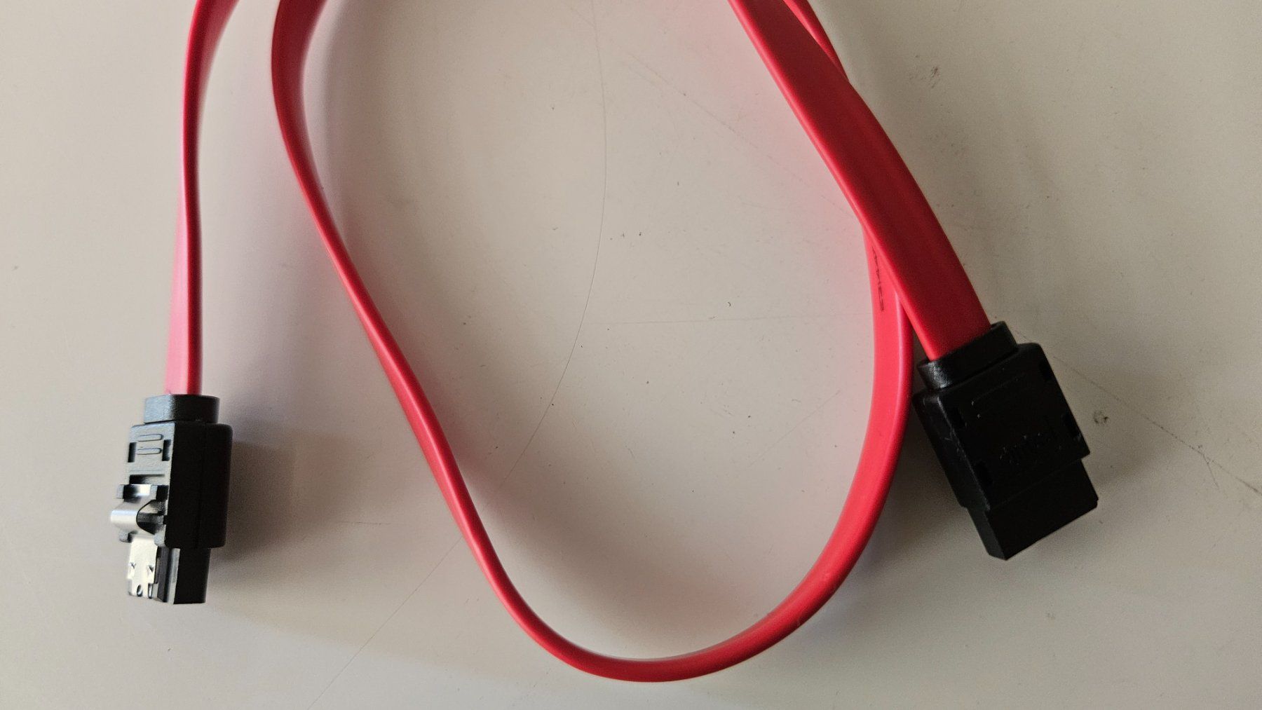 Kabel: Set 4x & 7x SATA Rot Rouge equip – Neu und originalverpackt aus Lausanne von FamilleCool 2