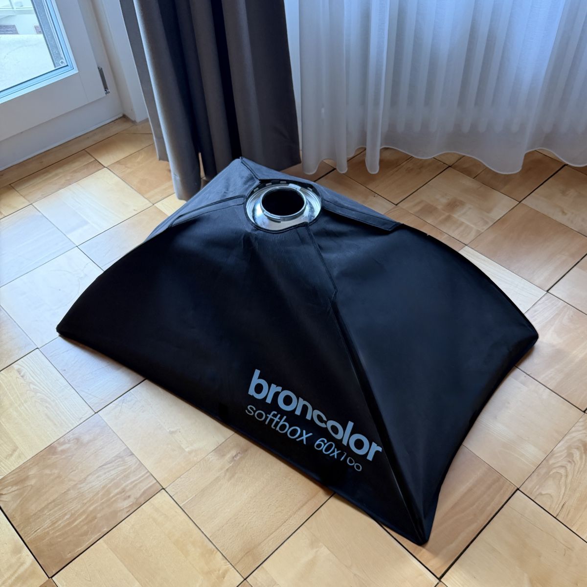 Broncolor Flash: Softbox 60 x 100 cm mit Adapterring Broncolor – Usato da Zürich venduto da kuh_tm7m 2