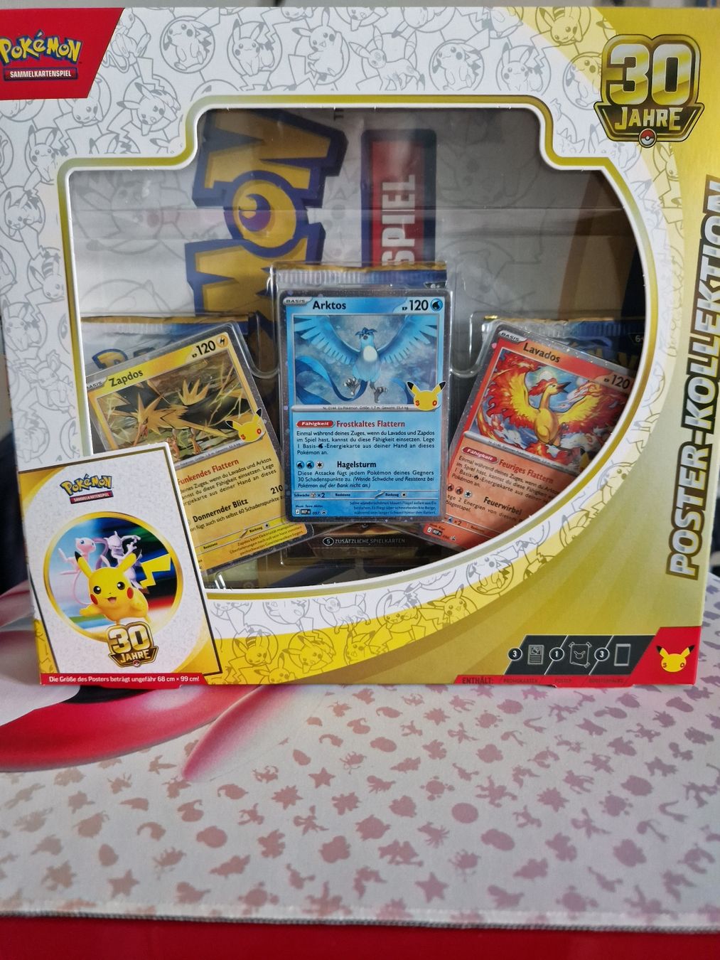 Pokémon Sammelbilder & Trading cards: Poster Kollektion 30th – Neu und originalverpackt aus Wangen b. Olten von shlem