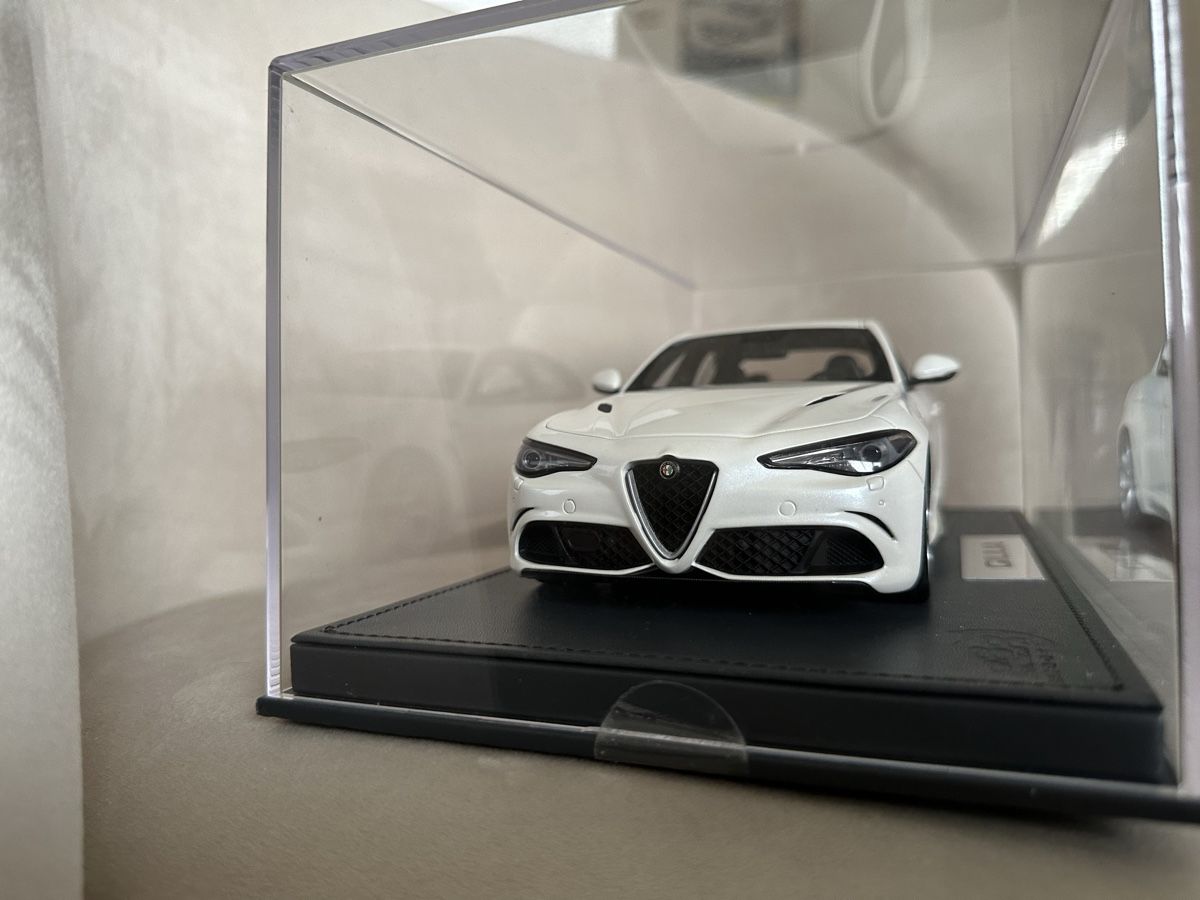 BBR Models Modellini d'auto: RBR Models Alfa Romeo – Nuovo e nell'imballaggio originale da Oberwil BL venduto da AuM03 1