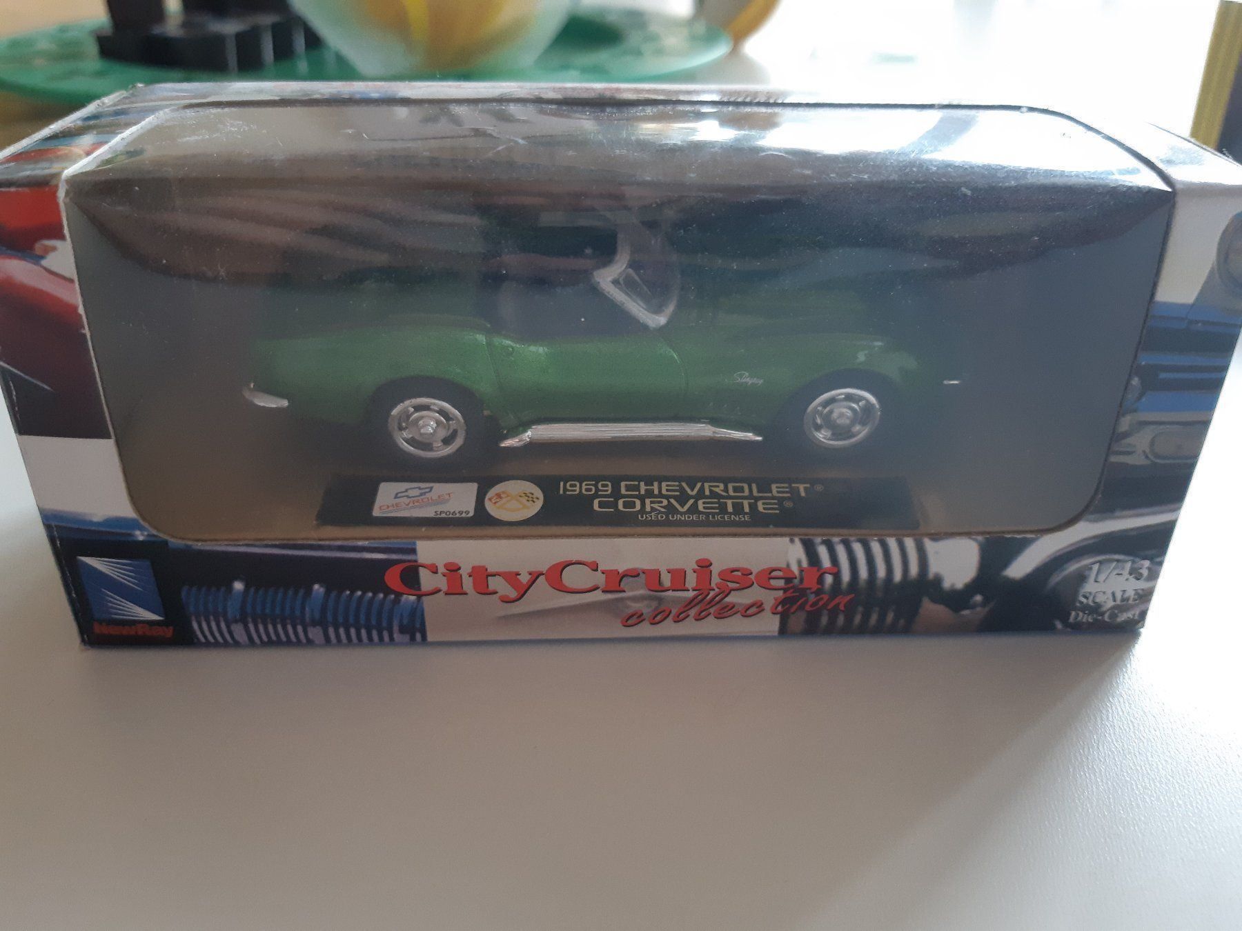 Chevrolet Modellini d'auto: 1969 CORVETTE 1:43 – Nuovo e nell'imballaggio originale da Schenkon venduto da magier54