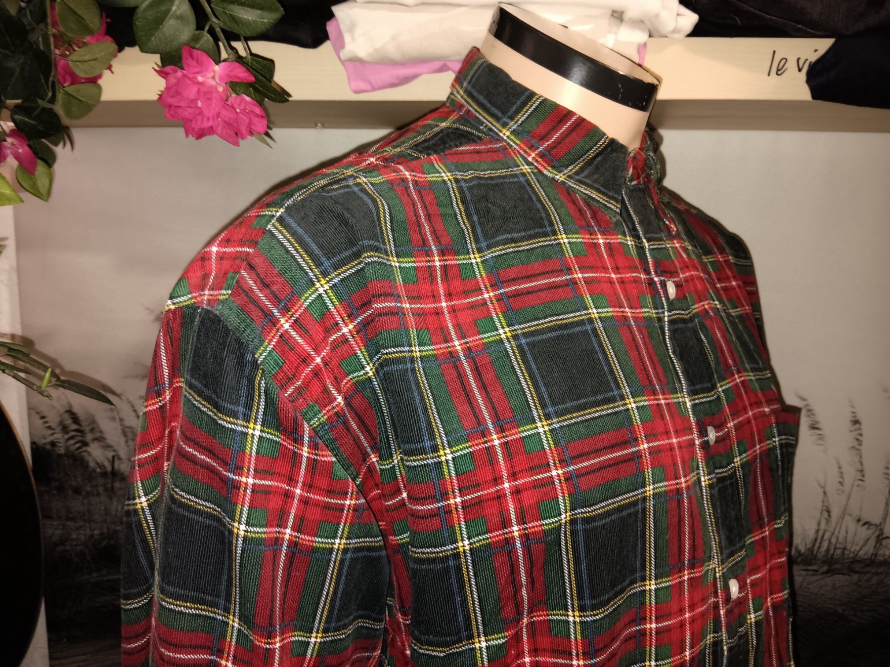 Disney Hemden: DISNEY  Chemise / Hemd  Taille / Grosse XXL – Gebraucht aus Cossonay-ville von Super-Price-Quality 6