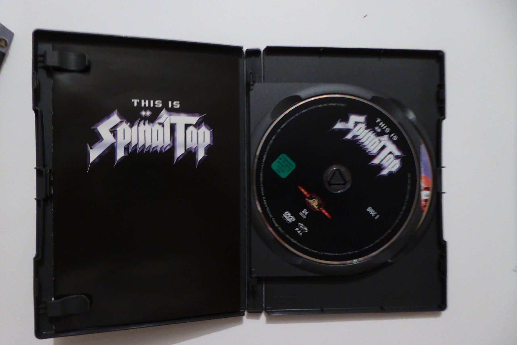 Alle DVDs: 2xDVD Spinal Tap Secial Edition – Gebraucht aus Allschwil von Summelsarium 4