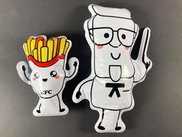 2x KFC Floaties aufblasbare Werbefiguren USA Fast Food