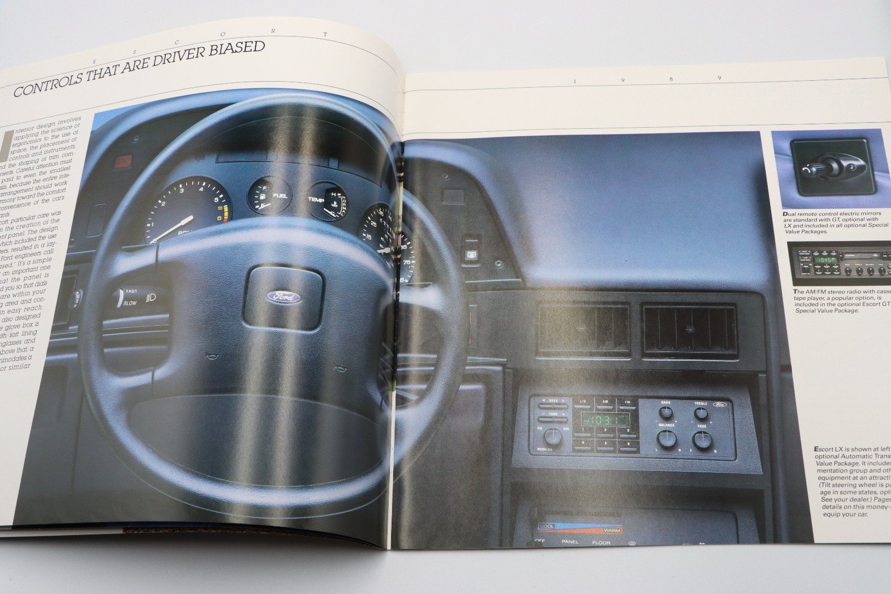 Ford Dokumente: Ford Escort 1989 Prospekt – Gebraucht aus Bühl b.Aarberg von  4