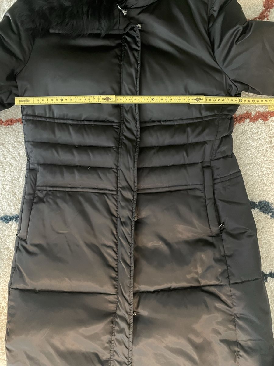 Strenesse Mäntel: Strenesse Down Coat with Fur Collar  Size M – Gebraucht aus Richterswil von Prangins9 6