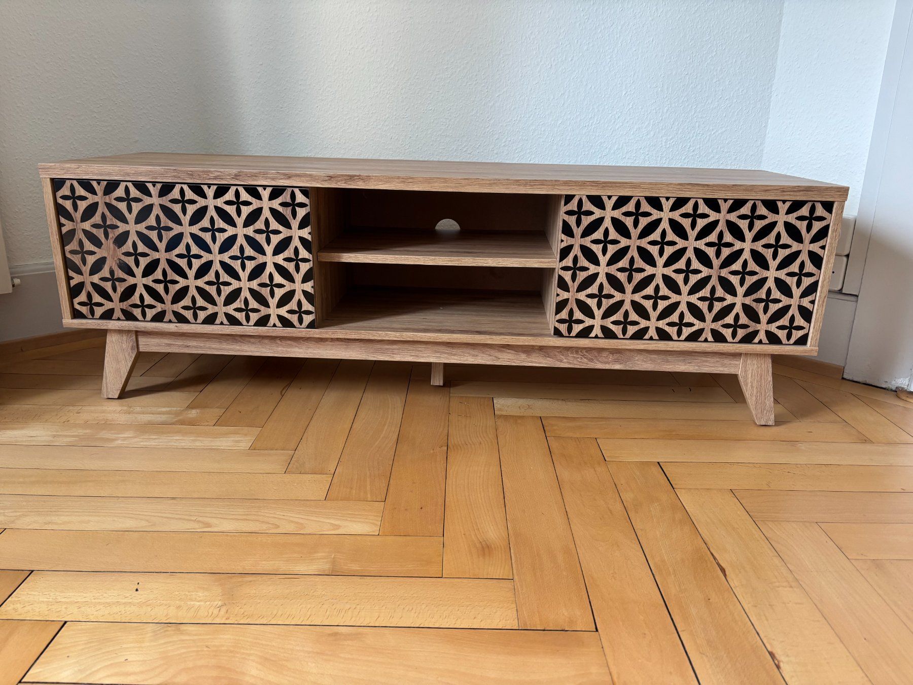 TV Möbel: TV stand PRESCOT from Beliani – Gebraucht aus Genève von mc__mg5v