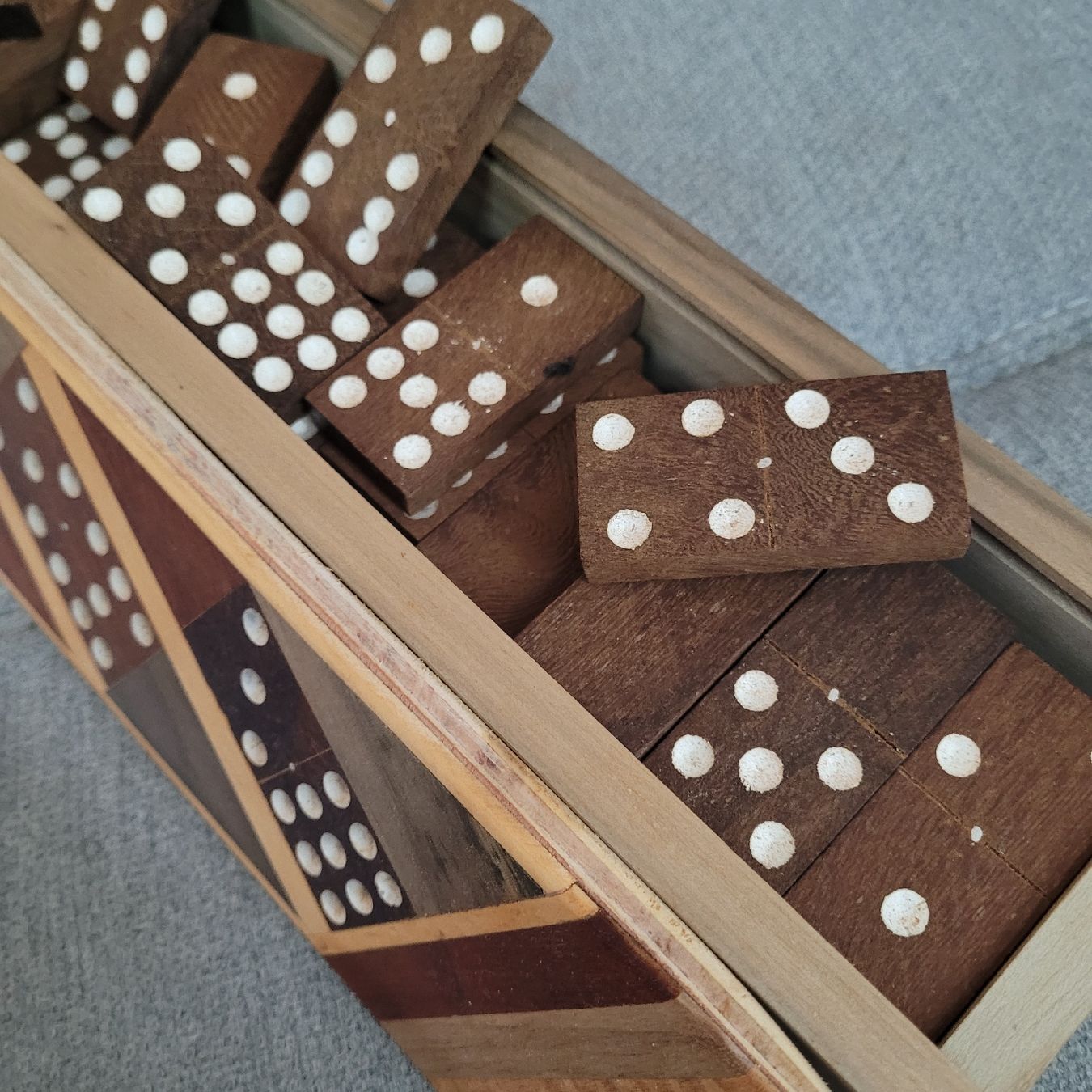 Spiele: Domino aus Kuba – Gebraucht aus Winterthur von Nutzen_statt_weg1 2