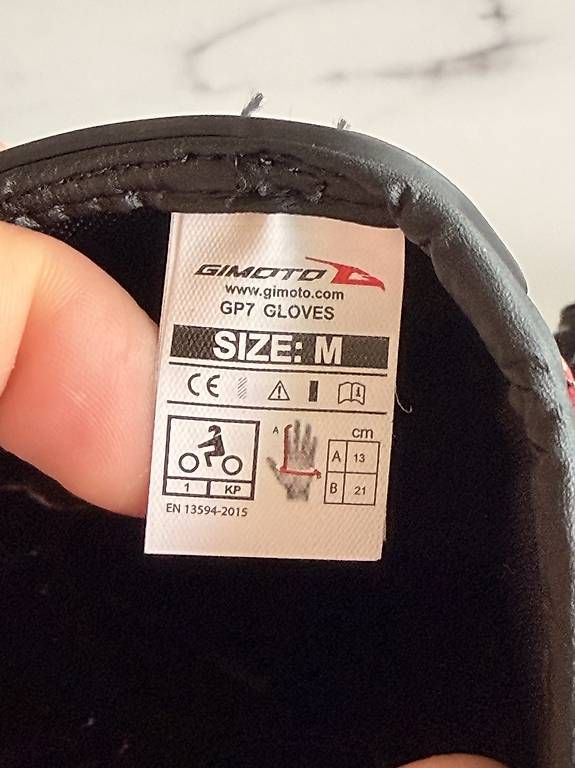 Guanti & manicotti: Gimoto Handschuhe M – Usato da Kriens venduto da R98K 2