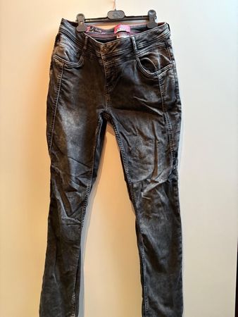 Denim Jeans schwarz Grösse 30/32 gebrauchter Zustand