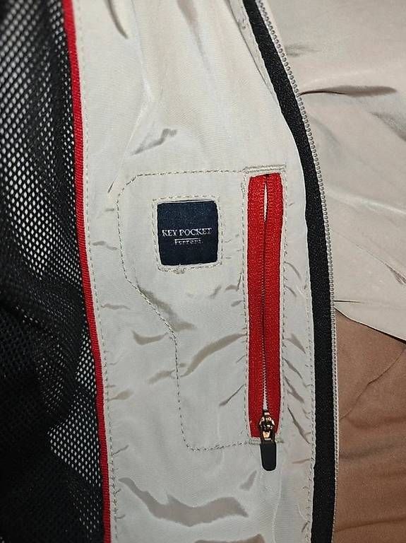 Ferrari Giacche: Ferrari Jacke – Usato da Vacallo venduto da mvtony 3