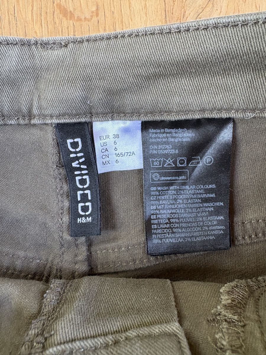 H&M Jeans: H&M Damen Jeans in Grösse 38 – Gebraucht aus Frauenfeld von lin_77m9 2