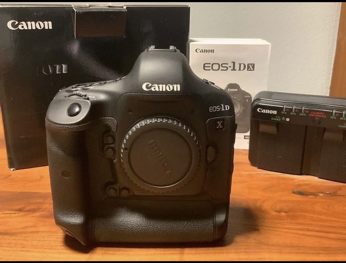 Canon Fotocamera: Canon EOS 1DX - Top Zustand – Nuovo (secondo la descrizione) da St. Gallen venduto da Zaruhi34