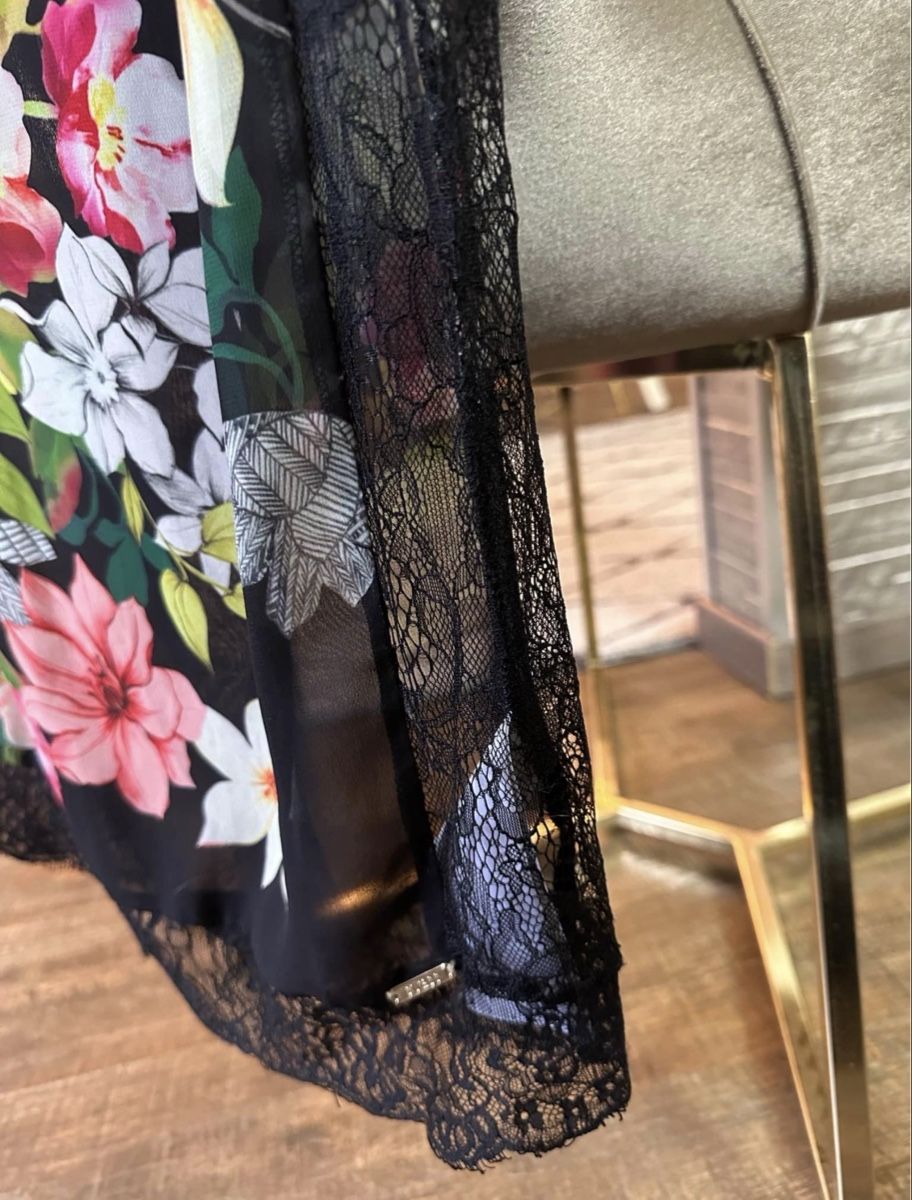 Guess Camicette: Guess Damen Sommer Bluse Gr. S / 36 – Usato da Lachen SZ venduto da zsucard 1