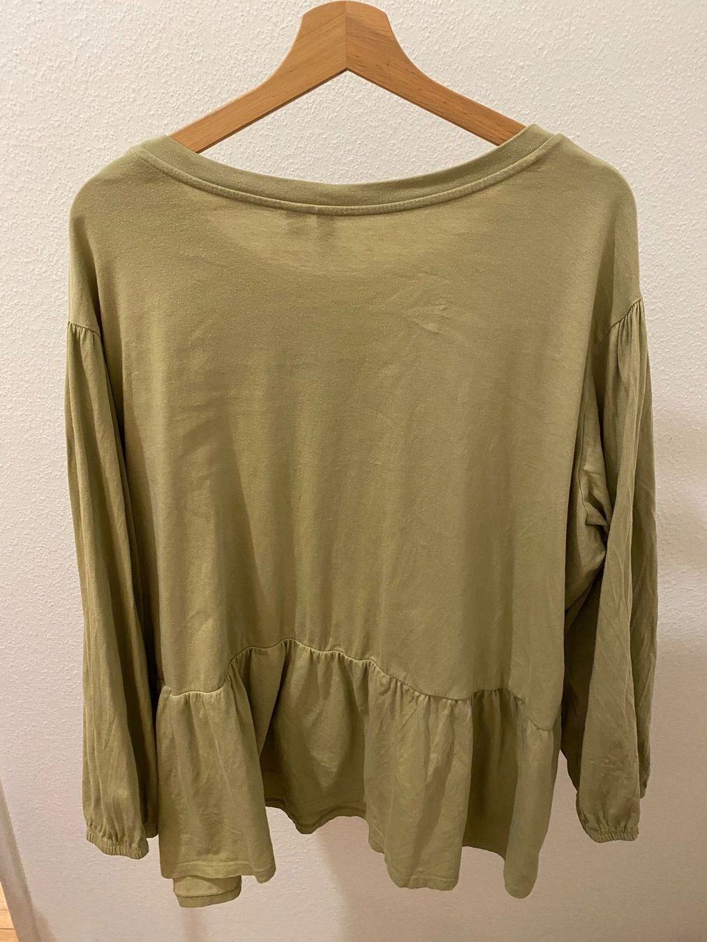 Asos Maglioni & Felpe: Asos Pullover / Langarm-Oberteil Baumwolle hellgrün Gr. 52 – Usato da Pratteln venduto da a23_j2gs 2