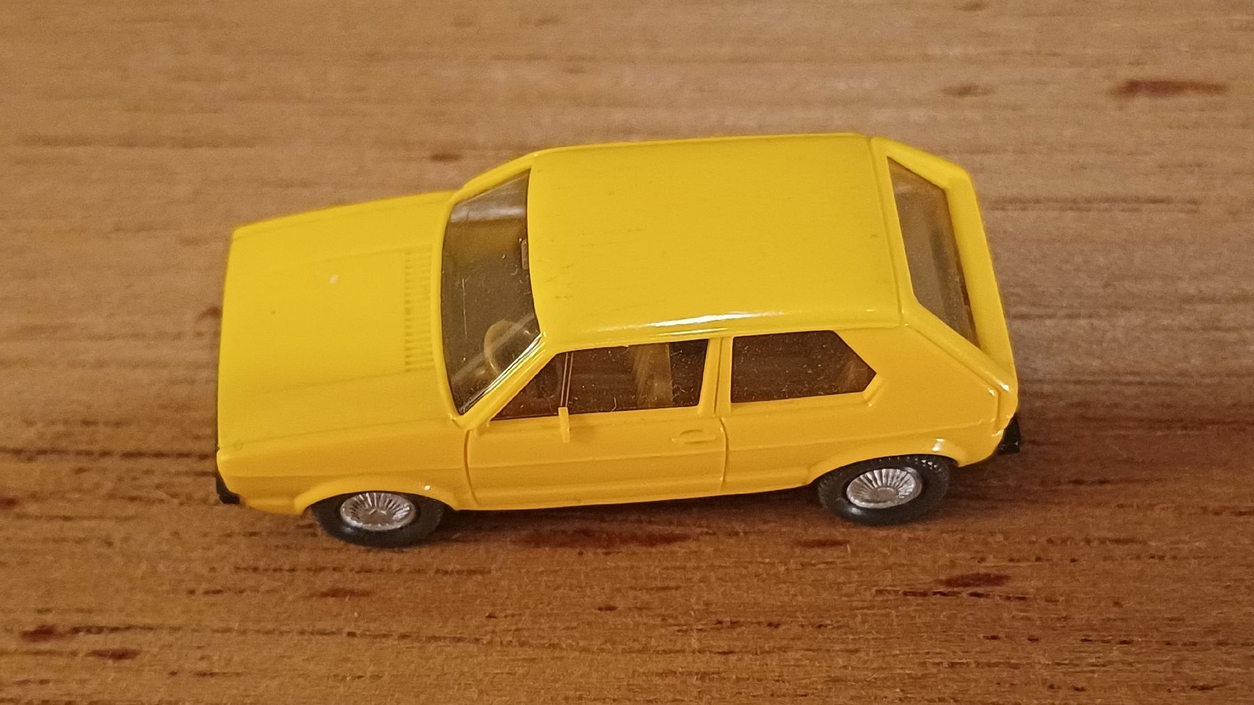 Wiking Modellini d'auto: VW Golf I von Wiking – Usato da Uznach venduto da Katinka83 8